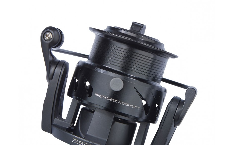 balzer-master-piece-8400-f-angelrolle-feederrolle-2