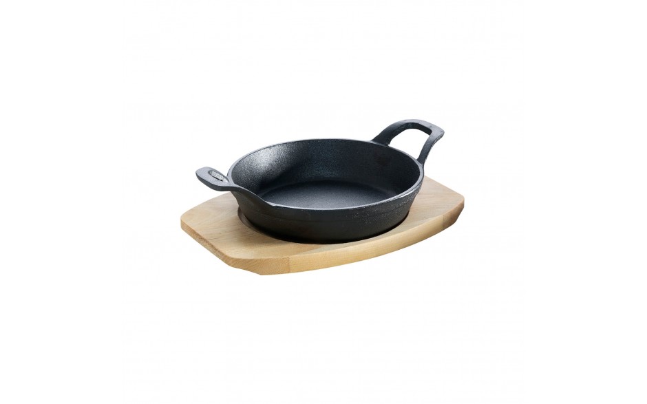Guss Servierpfanne 18 cm 0,75 Liter mit Holzuntersetzer für Holzkohle Grill Gasgrill Induktion sowie Backofen