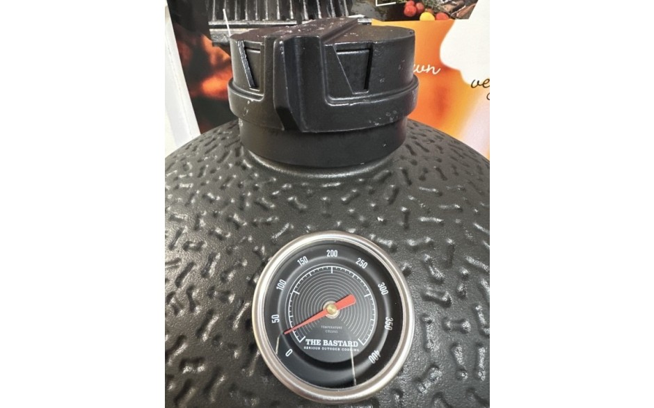 the-bastard-kamado-medium-complete-grill-holzkohlegrill-kamadogrill-11