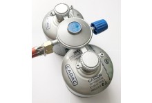 Cadac Dual Power Pak zur Verwendung von 2 Gaskartuschen mit Schraubgewinde für Gasgrills mit 50 mBar